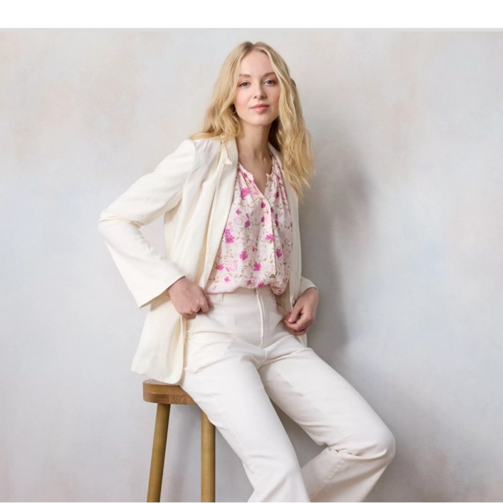 Brand New Women's Ivory Blazer Jacket, Bell Sleeves, Size XXL, NWT - Picture 3 of 8